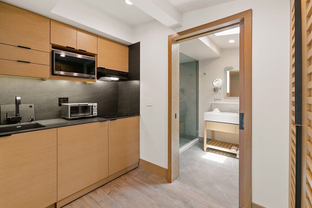 Family Apartment, 3 Bedrooms, Kitchenette, Ocean View | Private kitchen
