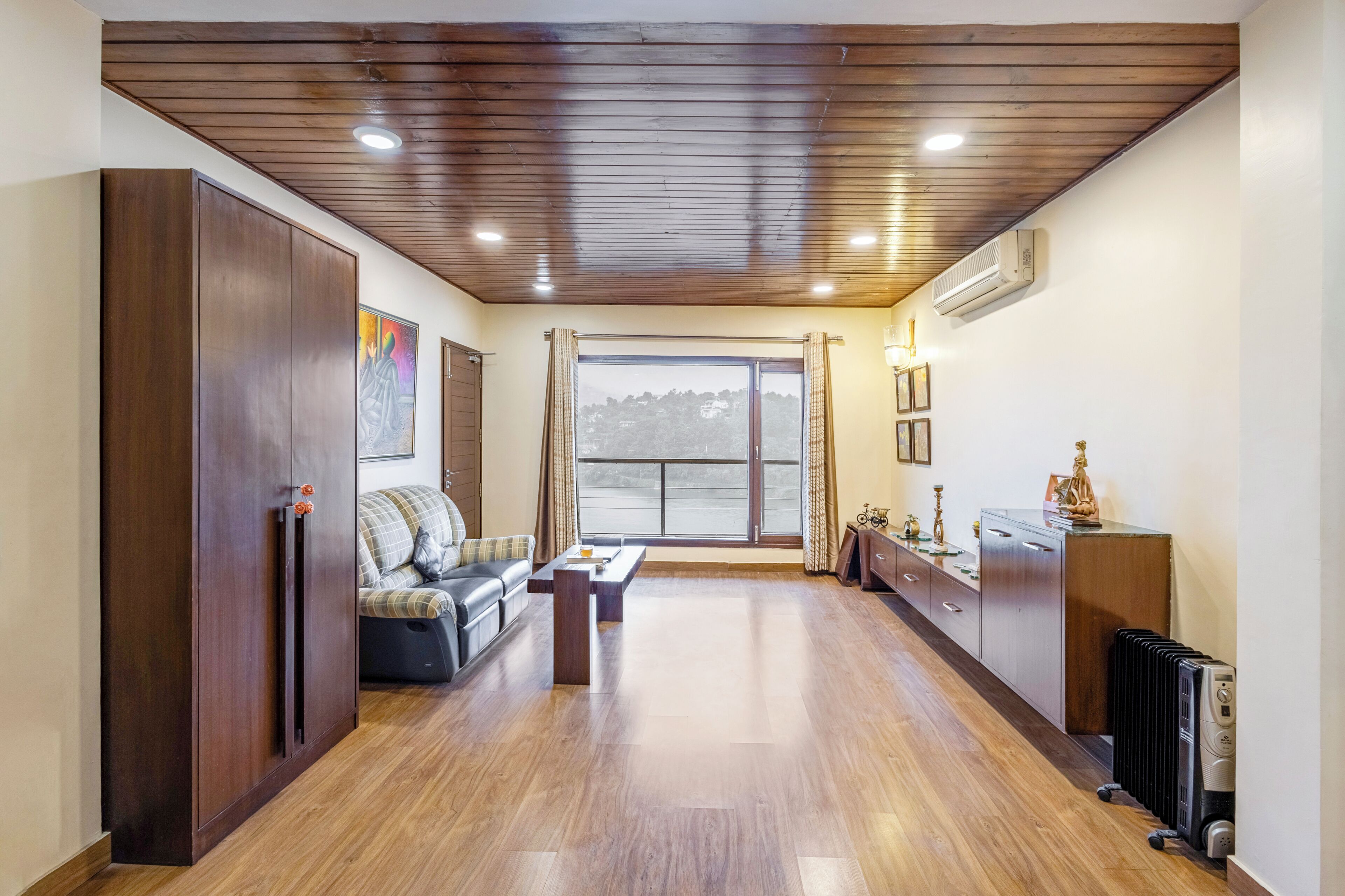 Luxury Villa, Balcony, City View | Interior