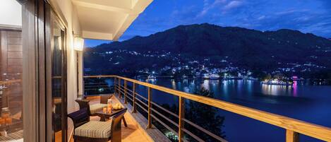 Luxury Villa, Balcony, City View | Kawasan hartanah