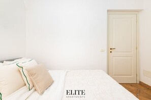 Iron/ironing board - ELITE COLLECTION- DOMO MEA (Pittulongu)