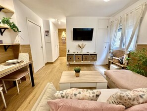 Internet, bed sheets - Apartment with mountain views - 8 guests (Granada)
