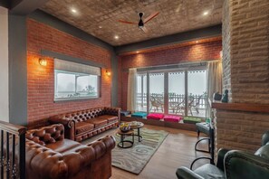 Living area - ELIVAAS Fleur De Lis 4 BHK Villa (Kasauli)