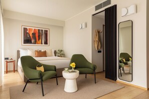 Superior Studio | Desk, laptop workspace, iron/ironing board, free cribs/infant beds - Bob W Milan Crocetta (Milan)