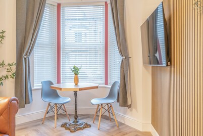 Fabulous New 1 Bedroom Ground Floor Flat