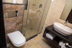 Classic Double or Twin Room | Bathroom - New Hotel Tradition (Kathmandu)