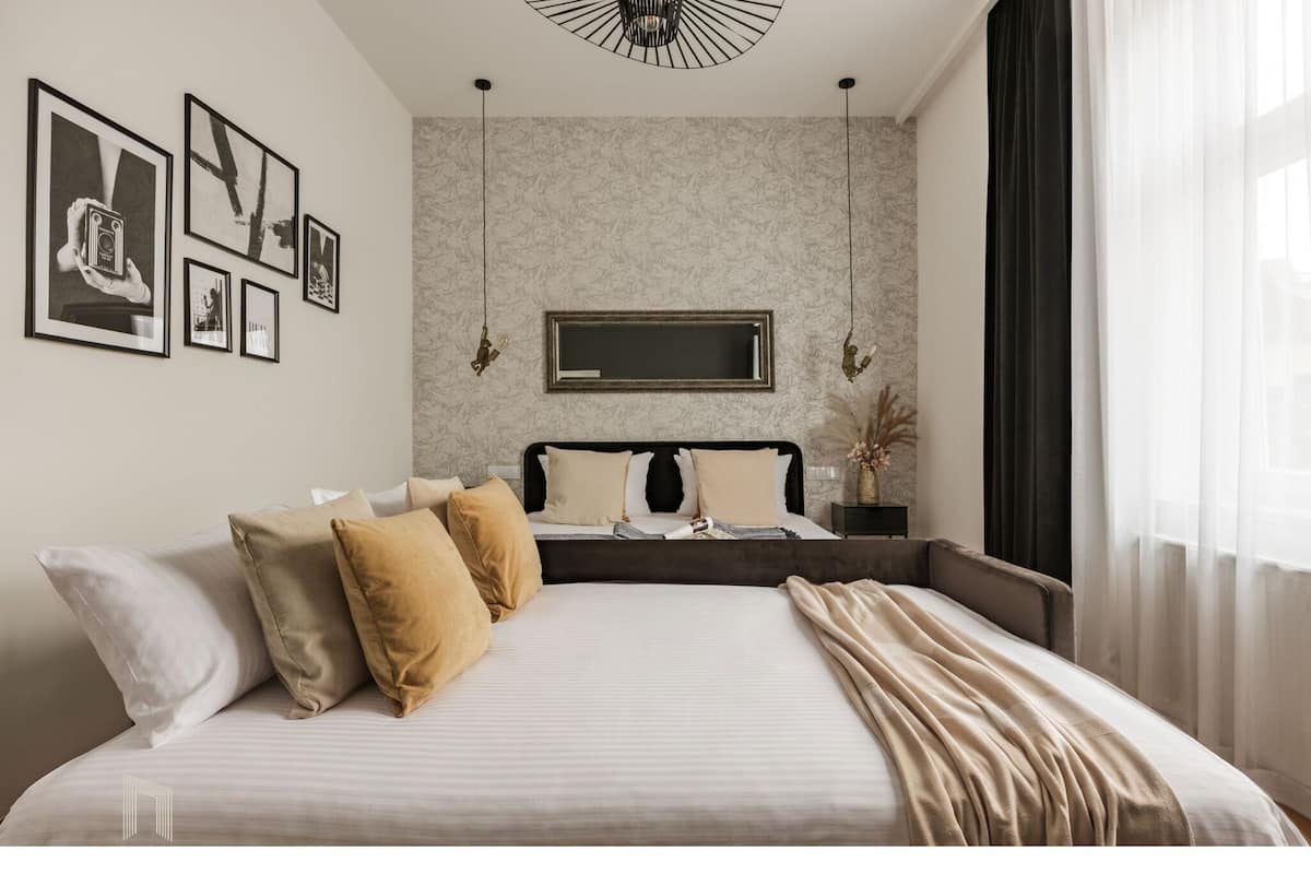 Suíte estúdio luxo | Ferros/tábuas de passar roupa, Wi-Fi de cortesia, roupa de cama