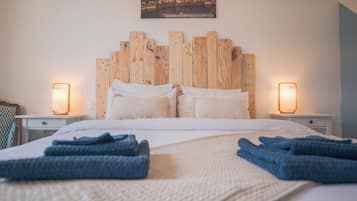 Kamar Double Basic, Bebas Asap Rokok, pemandangan kebun