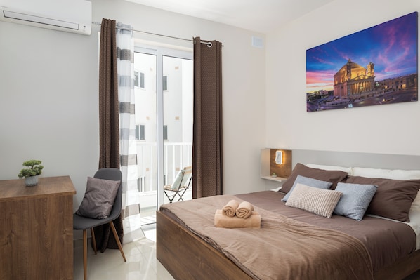 Apartment, 2 Bedrooms, Balcony