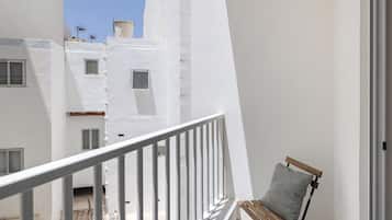 Apartamento, 2 habitaciones, balcón | Jardines del alojamiento