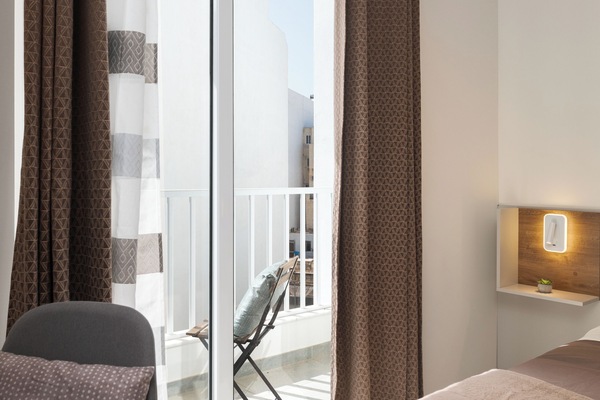 Apartment, 2 Bedrooms, Balcony | Desk, laptop workspace, iron/ironing board, WiFi (free)