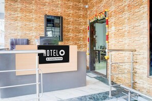 House | Reception - Super Hotel O Dhanori Near Pune Airport (Pune)