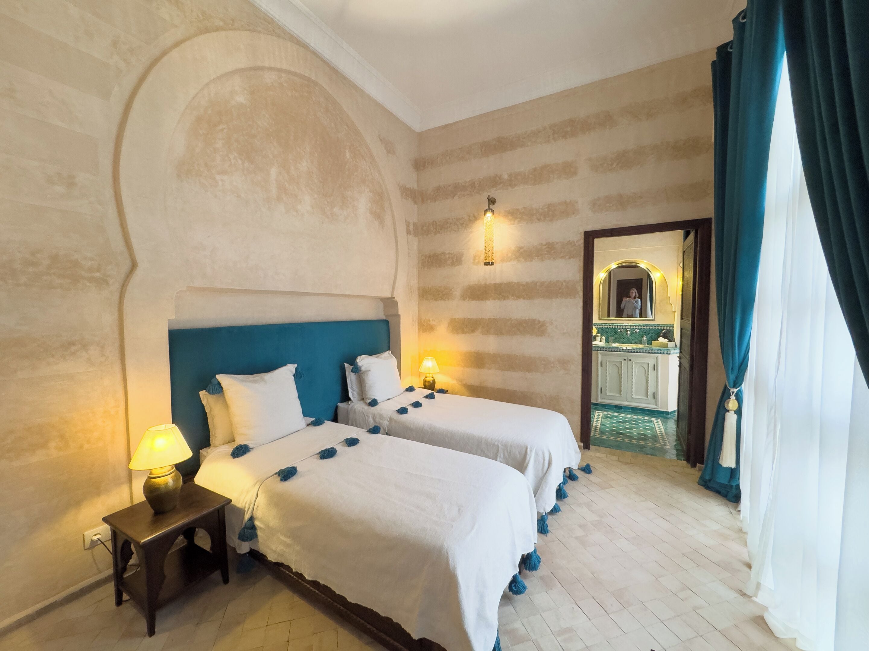 Sindibad | Individually decorated, individually furnished, free WiFi, bed sheets