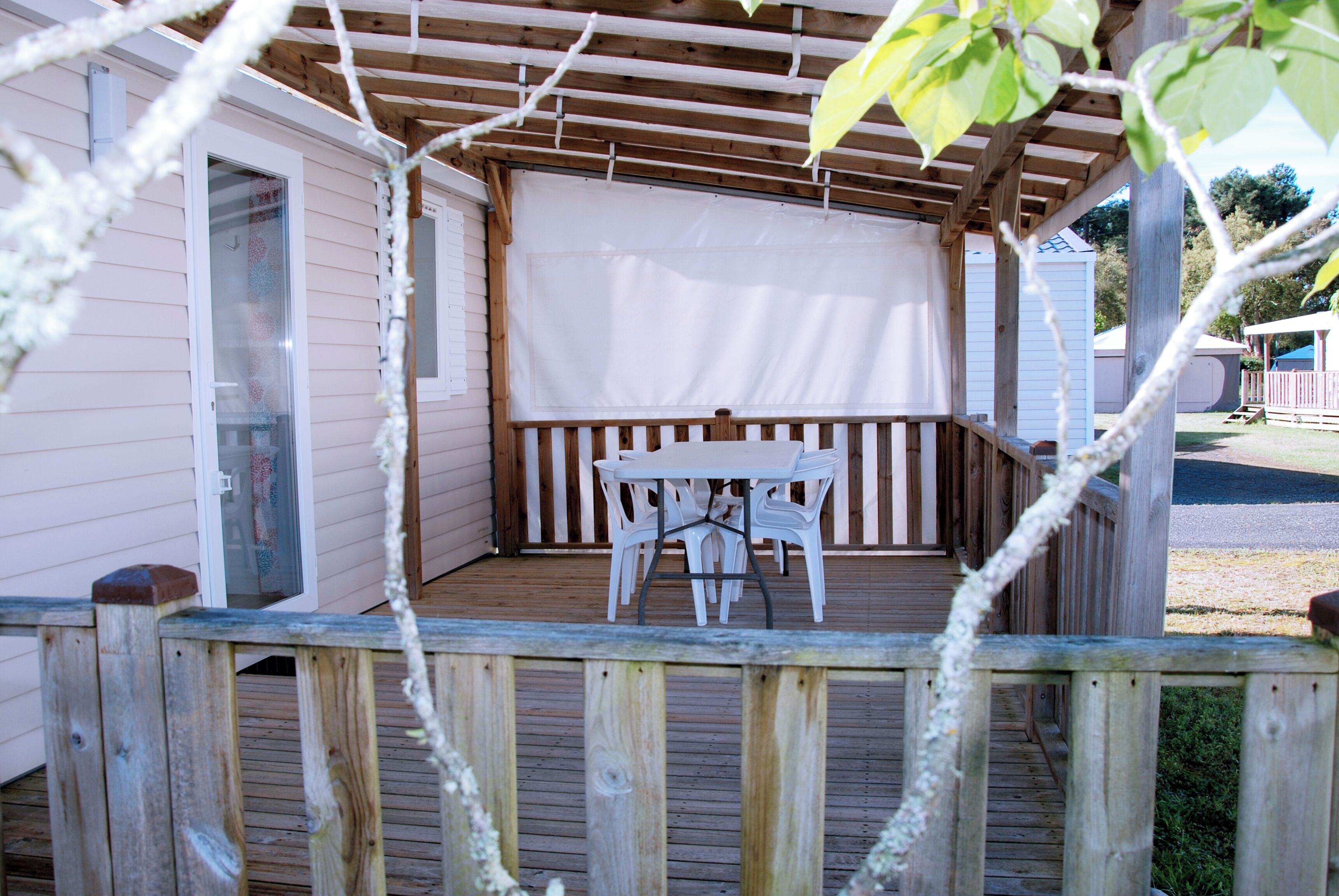 Klassieke stacaravan, 2 slaapkamers | Terras