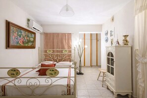 Iron/ironing board, travel cot, WiFi, bed sheets - Rococo Style - Romantic Seaside Stay near Volos (Nees Pagases)