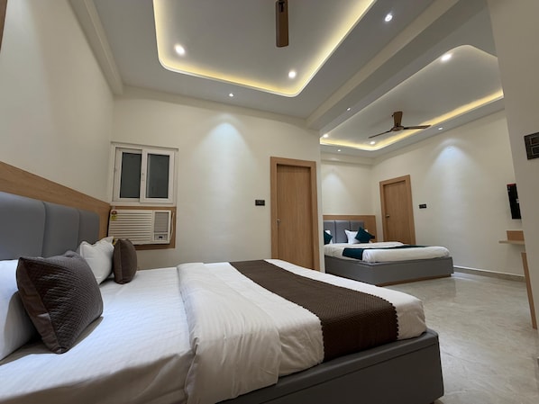 Room - Kailas Residency (Varanasi)