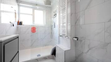 Towels, soap, toilet paper