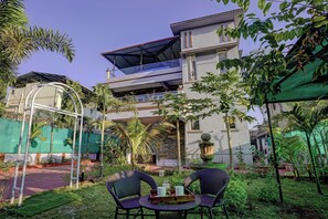 Tempat makan outdoor