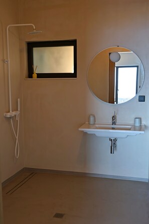 Shower, hair dryer, towels, soap -  Comfortbnb- Theasis open plan suite, Sitia (Roussa Ekklisia)