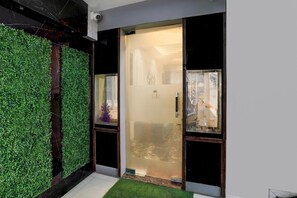 Reception - Collection O Adajan (Surat)