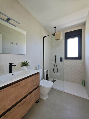 Hair dryer, towels, soap, toilet paper - New Penthouse with Private Pool | San Pedro del Pinatar (San Pedro del Pinatar)