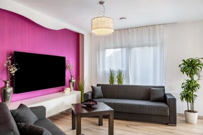 Villa "Sunshine" with Mountain Views and Wi-Fi