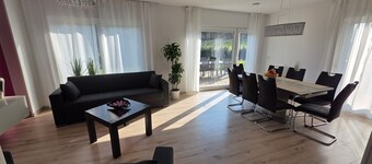 Villa "Sunshine" with Mountain Views and Wi-Fi