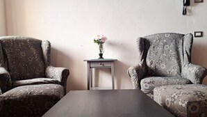 Nicht klassifiziertes Bild, 3 von 22, Schaltfläche