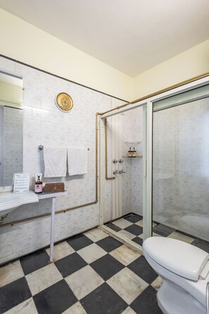 ลักซ์ชัวรี่วิลล่า, วิวสวน | ห้องน้ำ