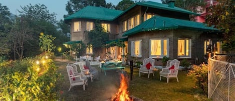 Vila superluxo, vista para o jardim | Área da propriedade