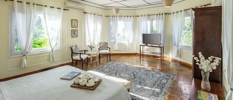 Biệt thự Cao cấp, quang cảnh vườn