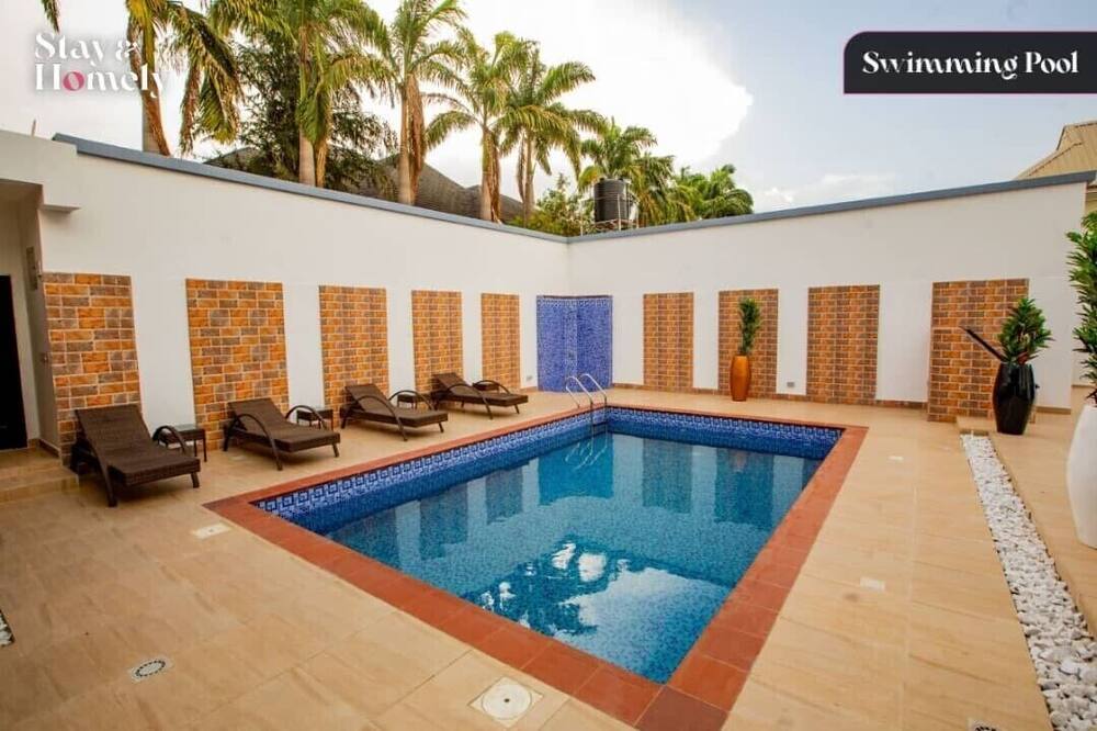 STAY AND HOMELY HOTEL