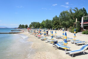 Beach nearby - Apartment with balcony & sea view - sandy beach nearby (Crikvenica)