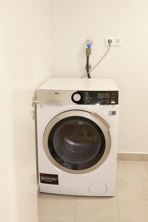 Apartment B+C+D | Laundry