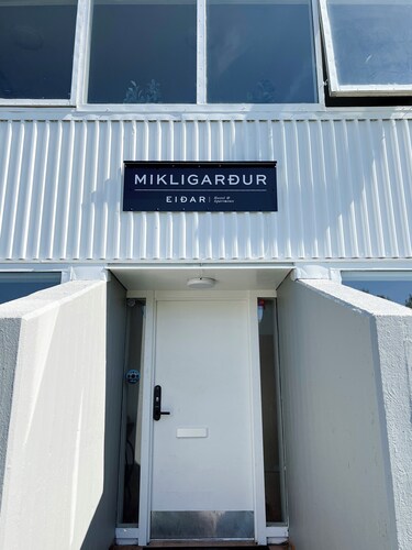 Eiðar Hostel and Apartments