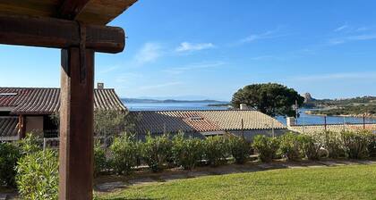 Ferienhaus 'Brezza Costa Smeralda' mit Meerblick, WLAN und Klimaanlage