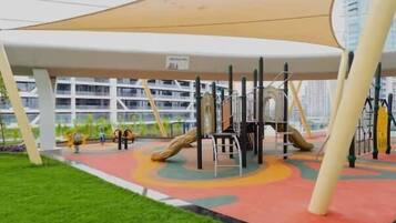 Children’s play area – outdoor