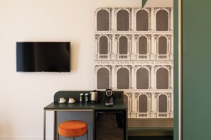 Habitació doble estàndard | Caixa forta a l'habitació i wifi gratuïta 