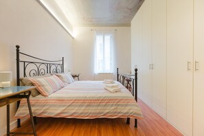 Apartment, Balcony, Courtyard View - Elisa's Flat - 5 min from Train Station  (Mestre)
