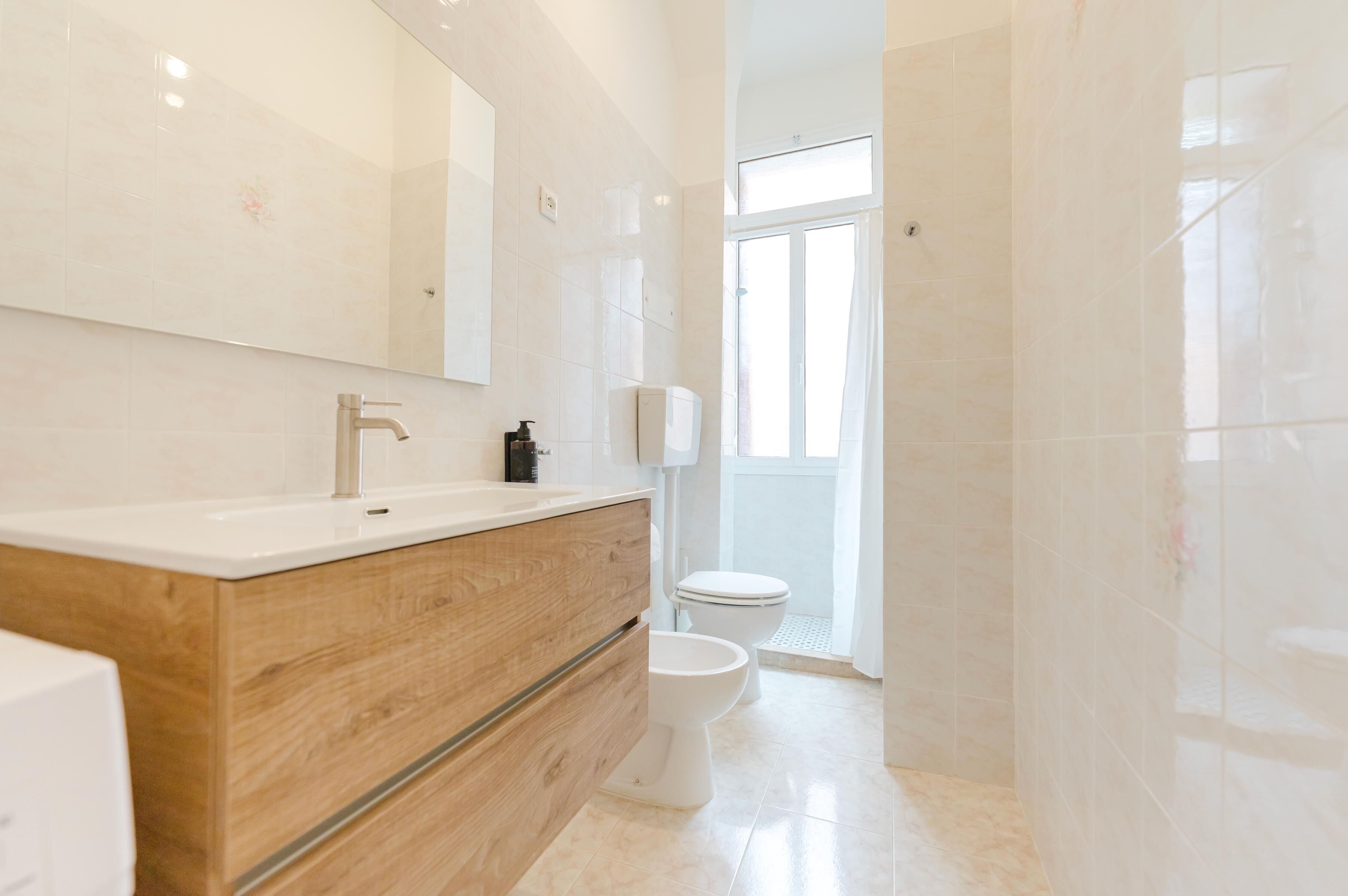 Apartment, Balcony, Courtyard View | Bathroom