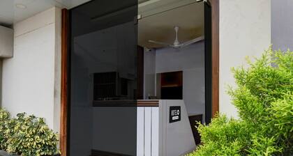 Classic With Balcony Super Hotel O Mysore