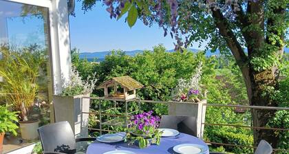 Wohnung für 2 Personen in einem Einfamilienhaus mit Garten in Aussichtssüdlage.