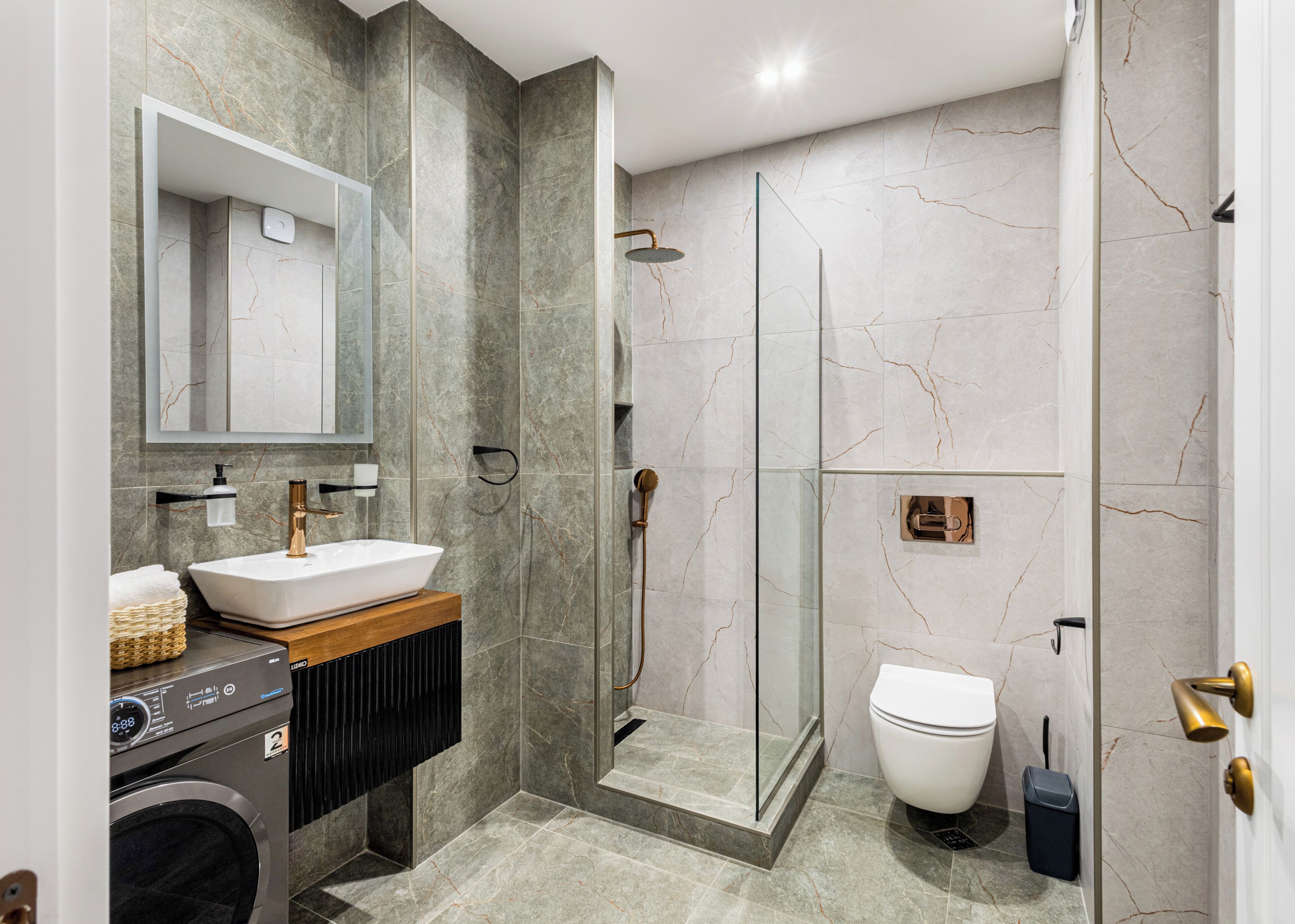 Apartemen, pemandangan kota | Kamar mandi | Shower, perlengkapan mandi gratis, pengering rambut, dan handuk