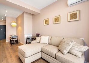 Living area - HB apartments Jikia Residence (Tbilisi)
