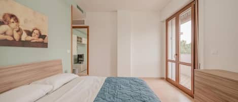 Superior Apartment, Balcony, Courtyard View