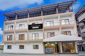 House | Exterior - Townhouse Lonavala (Mawal)