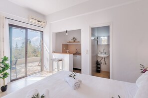 Studio | Free WiFi - The 7 Trees Apartments by Konnect, Nisaki (Corfu)