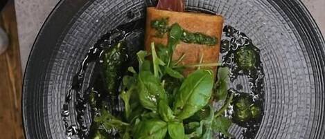 Makanan dan minuman