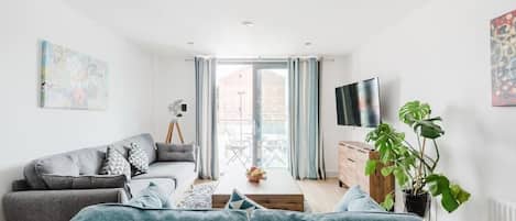 Căn hộ, 1 phòng ngủ, phù hợp cho người khuyết tật | Khu phòng khách