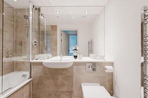 Apartamento, 1 habitación, accesible para personas con discapacidad | Baño