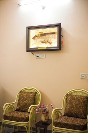 Interior - Alaya Stays Abhimanyu Mansion Topaz 2BHk (Udaipur)